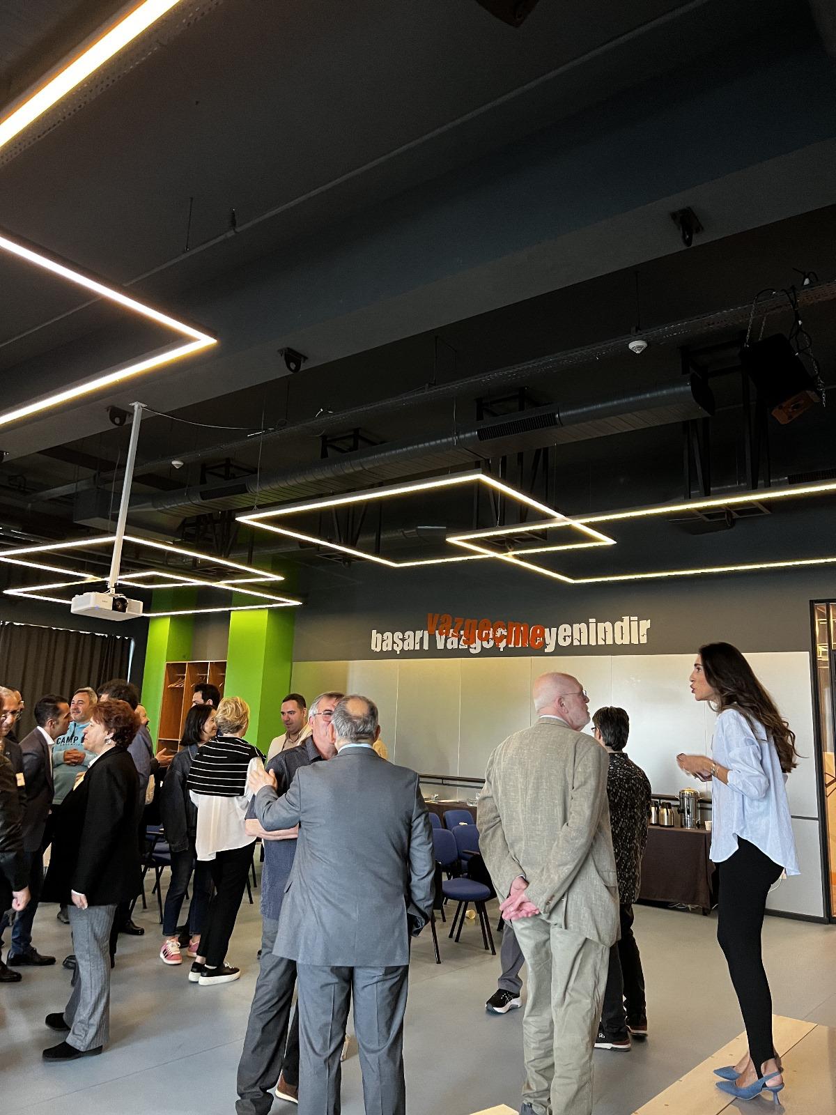 WhatsApp Image 2025-09-22 at 22.24.38 (3).jpeg (223 KB)